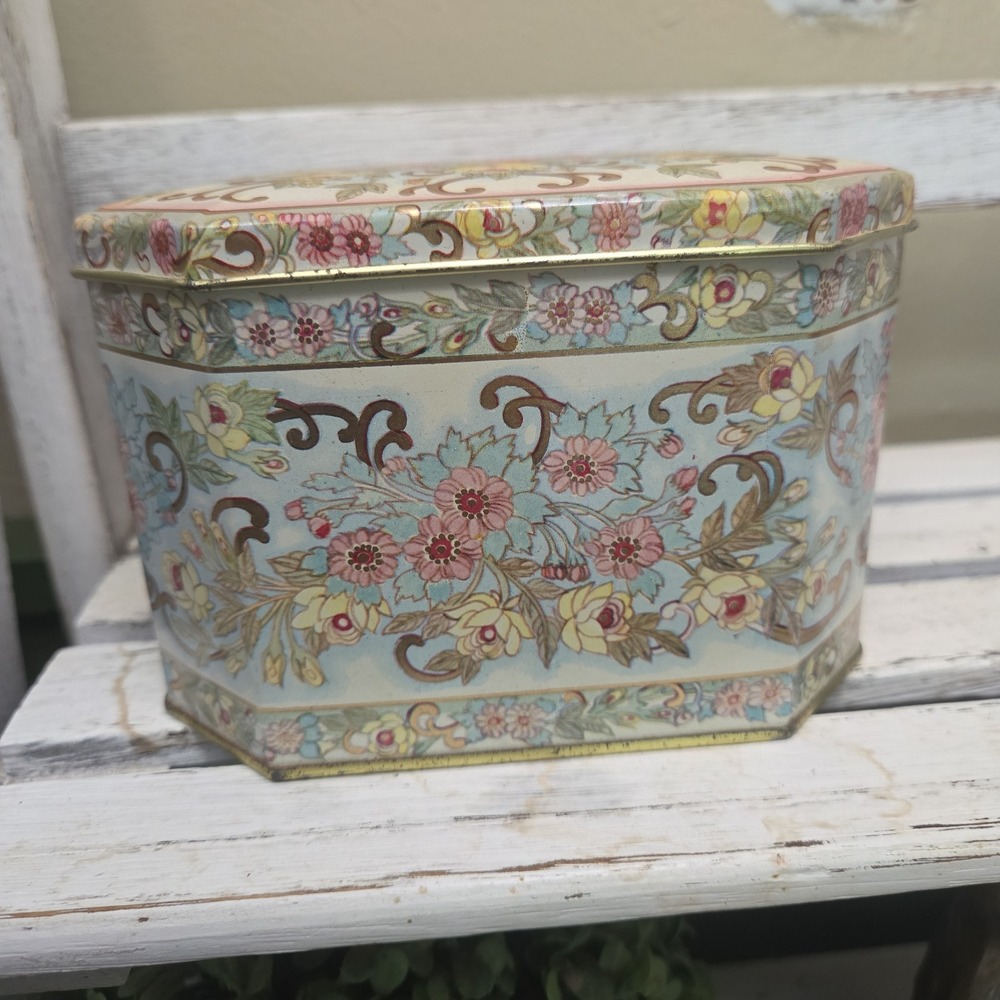 Vintage Meister Decorative Floral Tin Made In Brazil Lid Country Cottage Whimsy